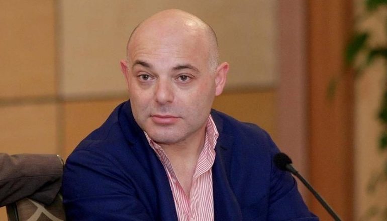 PROTESTA E STUDENTËVE/ Fevziu: I bëri një nder të madh vendit. Zgjidhja e vetme është…
