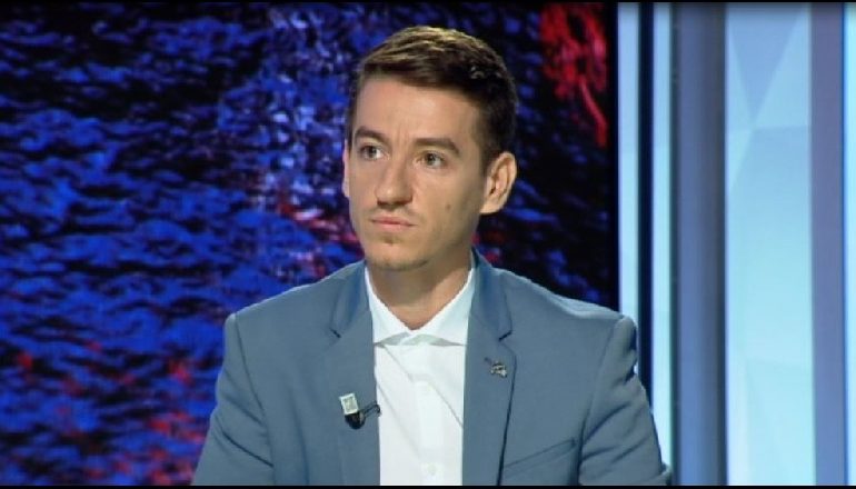 “SA TURP, JOT MOTËR MORI…”/ Shqiptarja nga Roterdami demaskon Taulant Mukën (FOTOT)
