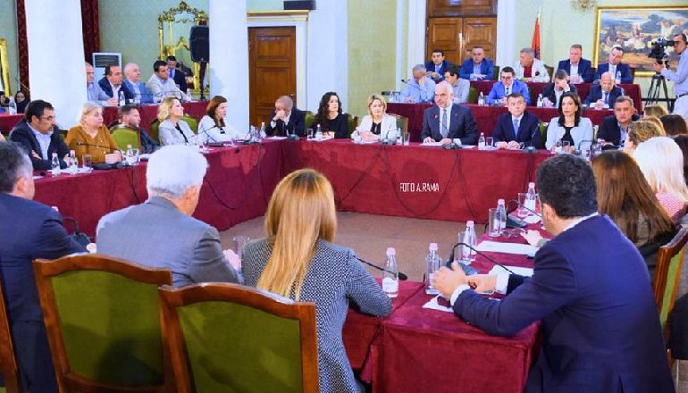 NGA “RRËZIMI” I METËS TEK VOTA PËR BODEN/ Ja vendimet e rëndësishme që mori grupi i PS