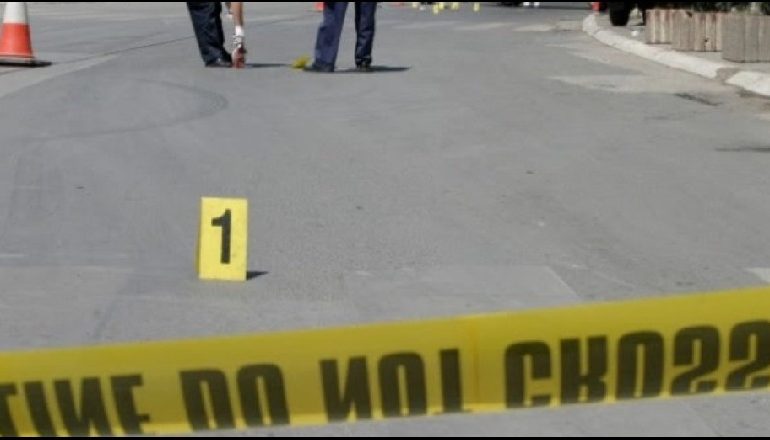 AKSIDENT FATAL NË TROPOJË/ Makina përplas 12-vjeçaren, e mitura dyshohet se ka humbur jetën