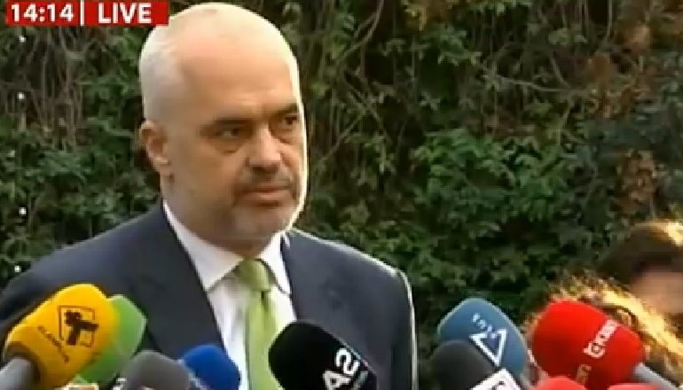 MBLEDHJA E KRYESISË/ Rama flet pas 6 orë takim: Po dëgjoj me respekt mesazhin e studentëve