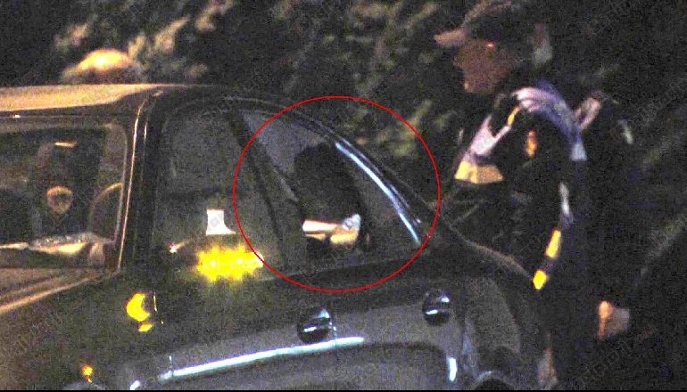 VRAU 17 VJEÇAREN DHE PLAGOSI TË DASHURIN/ Zbulohet identiteti i autorit: Një 19 vjeçar (EMRI)