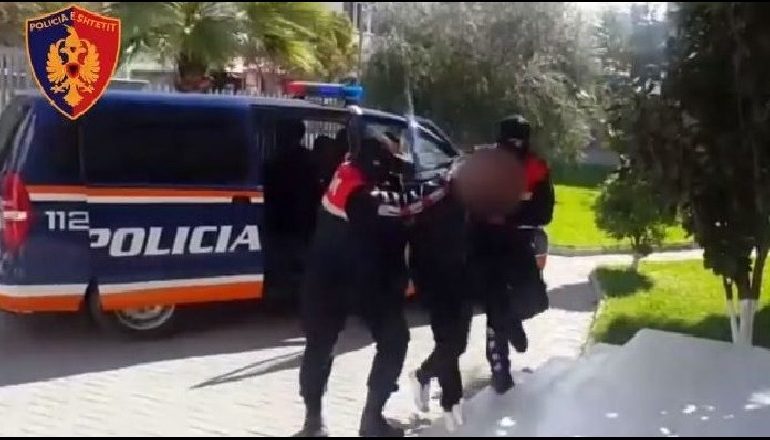 VODHI 10 MILIONË LEKË NË NJË BANESË NË FIER/ Kapet pas katë muajsh “skifteri” (EMRI)