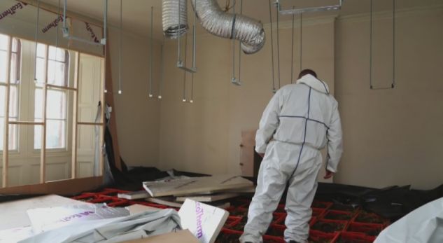 “LABORATORË DROGE NË SHTËPI”/ Gazeta e LONDRËS: Shqiptarët MBULOJNË Britaninë me KANABIS (VIDEO)