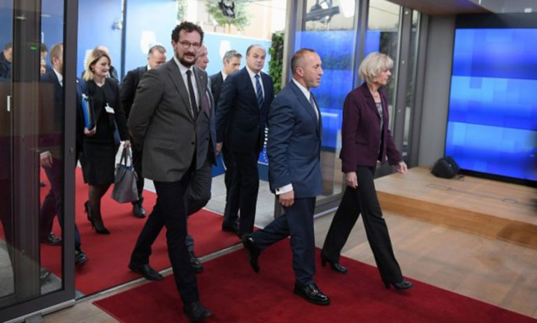 DEBAT I ASHPËR MES HARADINAJ DHE MOGHERINIT/ Anulohet konferenca për shtyp në fund të takimit