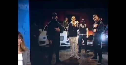 “JEMI PERËNDIA E RRUGËVE”/ Hellbanianz bëhen kryelajm në mediat italiane (VIDEO)