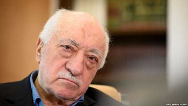 “PO PUNON PËR TË…”/ Ministri i Jashtëm turk: Trump mund ta ekstradojë Gylenin