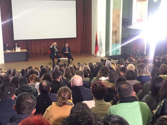 DIALOGU ME STUDENTËT/ Rama: Kategori të posaçme te shqipëriaqëduam.al për studentët, ja çdo të ndodhë aty