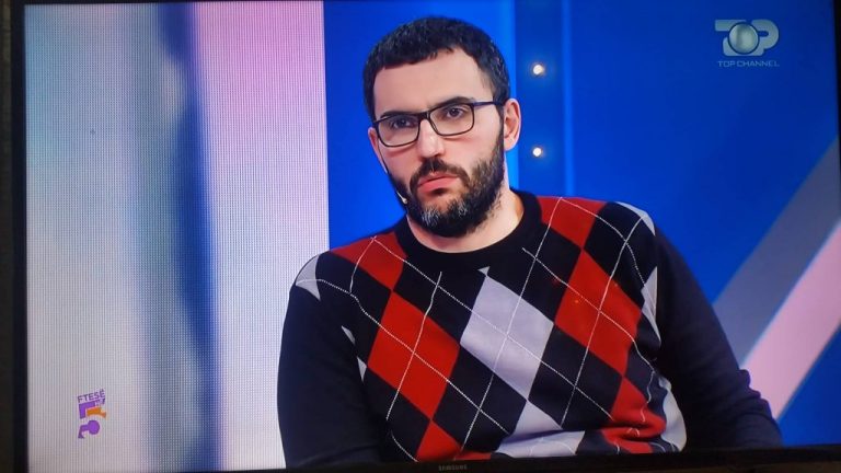 JEP “PARASHIKIMET”/ Arlind Qorri në krye të protestës: Ja ç’do të ndodhë në ditët në vijim