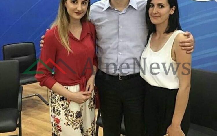 “ÇERRAT E VEGJËL PO PËRPIQEN…”/ Anëtarja e “Lëvizjes për Universitetin” AKUZON publikisht PD (FOTOT)