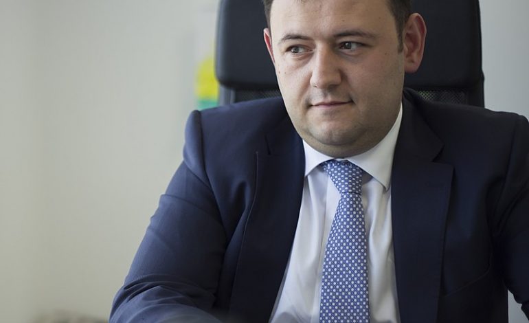 PROFILI I PA AUTORIZUAR/ Deputeti i vezëve Endri Hasa: Fshiu serverat e ngjarjes së 21 janarit dhe u bë deputet