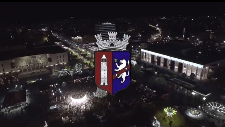 “VITI I RI 2019″/ Këngëtarët e njohur ju presin në Sheshin “Skënderbej”