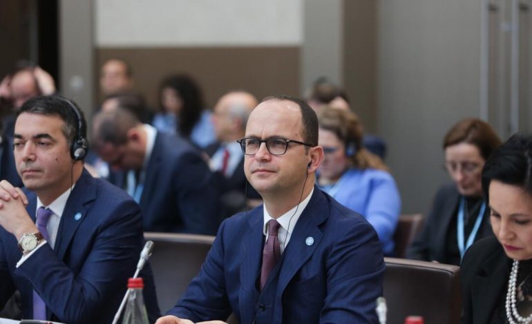 DËBIMI I DY DIPLOMATËVE IRANIAN/ Bushati zbulon telefonatën me Sekretarin Amerikan të Shtetit