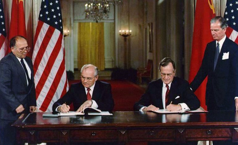 VDEKJA E BUSH/ Gorbachev lavdëron ISH PRESIDENTIN: Ishte partner i vërtetë!