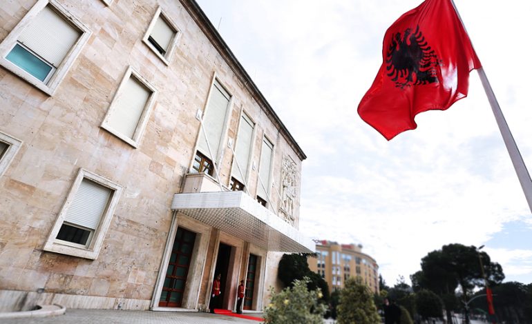 E FUNDIT/ Zbardhet PAKTI me universitetin, qeveria përcakton afatin për tetë pikat (DRAFTI I PLOTË)