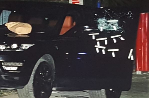 MASAKRA ME TRE TË VDEKUR NË ELBASAN/ Si u QËLLUA pareshtur me KALLASHNIKOV Range Rover-i (FOTO)