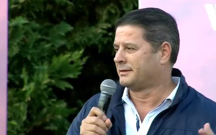 PROTESTA E DIASPORËS/ Deputeti i PS-së: Emigrantë të bashkisë Kamëz dhe ca të frymëzuar partiakë që…