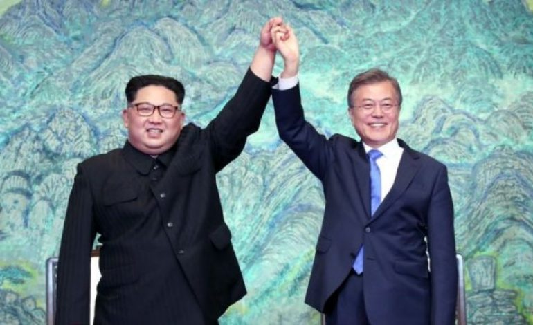 SAMITI/ Kim Jong-un i kërkon Seulit të takohen më shumë në 2019-ën