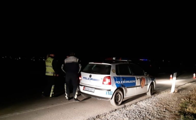AKSIDENTI TRAGJIK ME DY TË VDEKUR NË AUTOSTRADË/ Policia: Makina hyri në parakalim…