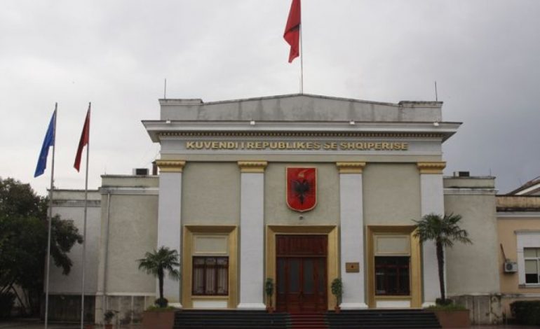 SEANCA PLENARE/ Çfarë do të diskutohet sot në Kuvend. Zbardhet axhenda