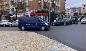 TENTATIVA E RRËMBIMIT NË ELBASAN/ Policia: U shoqërua dhe një femër, i bëri PRESION…