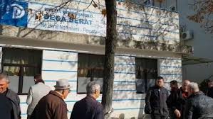 DEMOKRATËT E BERATIT ZGJEDHIN KRYETARIN/ Rikonfirmohet Gazmend Azizi