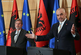 TAKSA E KOSOVËS NDAJ SERBISË/ Rama: Hahn ka të drejtë, por Kosova ka fituar hiç % …
