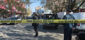 I DOGJËN “BENZ-in” E PARKUAR/ Flet pronarja: Nuk e di përse por… (FOTO)