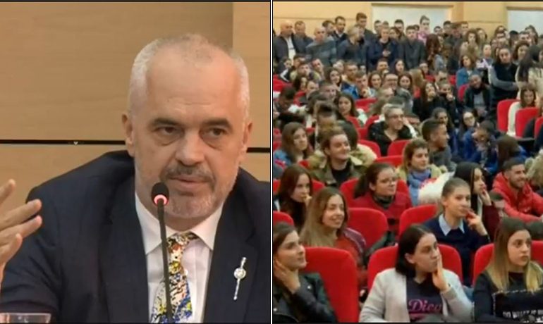 DIALOGU ME STUDENTËT NË VLORË/ Rama: Na jep mundësi të mësojmë më shumë nga hallet e problemet e universiteteve