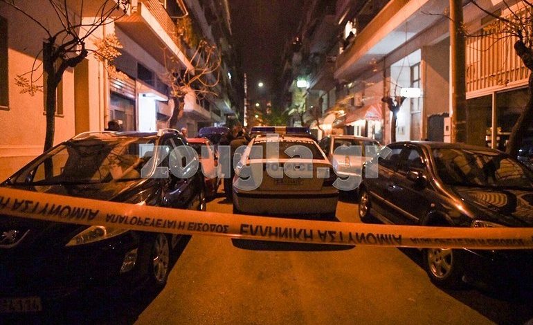 “SI U EKZEKUTUA DUKE PIRË KAFE “I SHËNDOSHI”/ Çfarë shkruhet për vrasjen e shqiptarit në Athinë