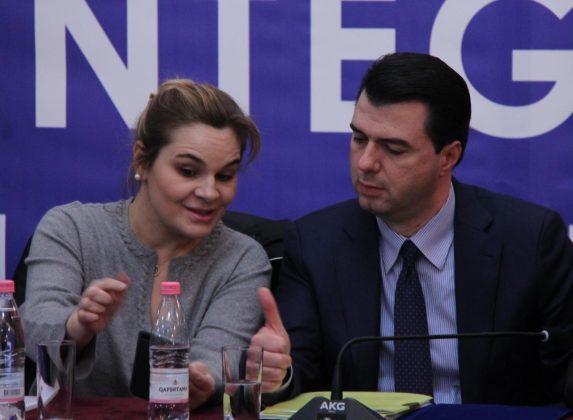 KUVEND/ Kryemadhi na bëri të qeshim: Edi Rama dje erdhi me antiplumb, por nuk do ketë bigurinë…