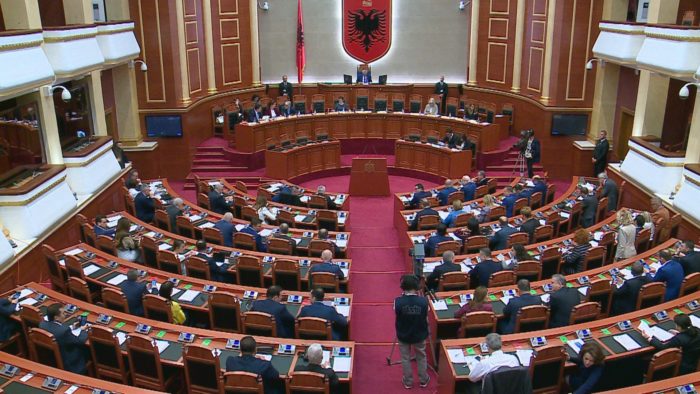 MIRATOHET BUXHETI I 2019/ Parlamenti voton me 76 vota pro