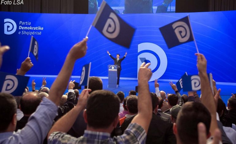 FSHEHJE PASURIE DHE TENDERA/ Anëtarët e Këshillit Kombëtar të PD që kanë llogari të hapura me drejtësinë (EMRAT)