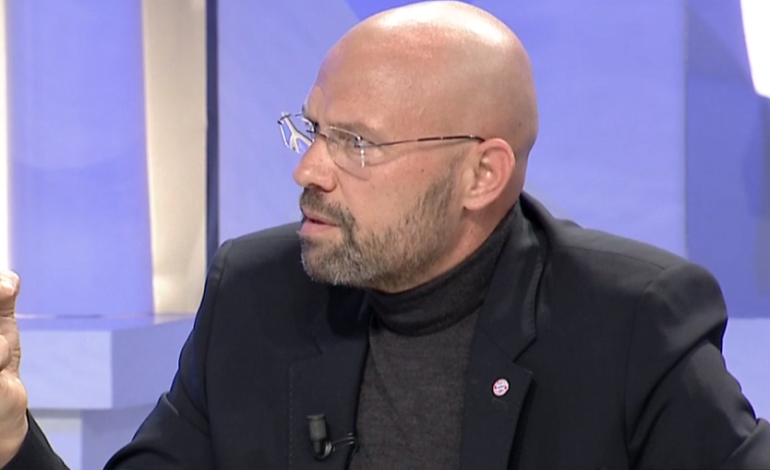 PROTESTA/ Ish-ministri “KUNDËR” studentëve: Opozita duhet të jetë me ju, të lë peng mandatet deri në…