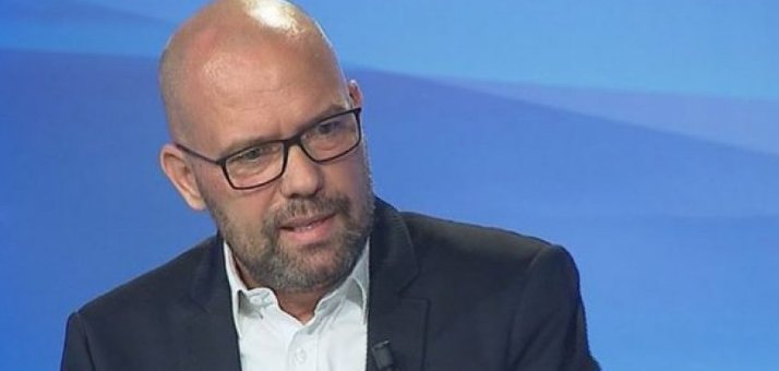 PROTESTA E STUDENTËVE/ Manjani “APEL” Mehmetit dhe Kërpaçit: Dorëzoni mandatet!