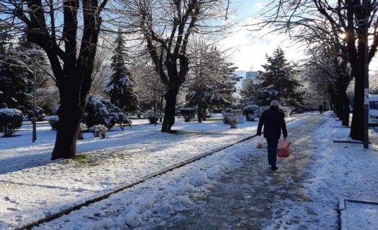 MOTI/ E mërkurë, 26 dhjetor 2018: Temperaturat ndryshojnë tërësisht. Do të ketë reshje DËBORE