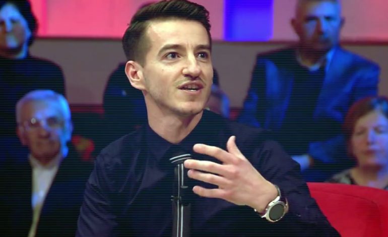 E VËRTETA E STUDIMEVE TE MJEKËSIA/ Komentuesit i nxjerrin të palarat Taulant Mukës: Falsifikoi kërkesat origjinale të studentëve (FOTO)