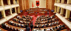 SEANCË E JASHTËZAKONSHME PAS KRISHTLINDJEVE? Reforma zgjedhore pritet të…