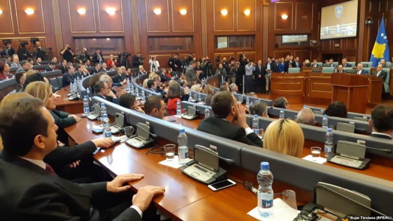 Qeveria e Kosovës miraton Projektligjin për DIALOGUN me Serbinë