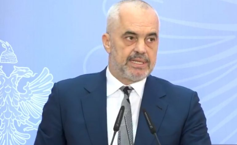 PROTESTA/ Rama jep lajmin e mirë, nga bursat për ekselentët te mbulimi i plotë për ata me ndihme ekonomike … (VIDEO LIVE)