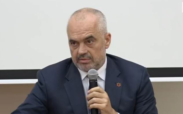 “ME STUDENTËT”/ Protesta, Rama: Mbyllja me dhunë e dyerve të disa fakulteteve është fytyra e pengmarrësve të…