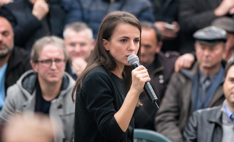 “SA MIRË QË…”/ Rudina Hajdari njofton mbështetësit e vet se mund të përjashtohet nga PD