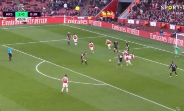 Burnley ngushton rezultatin, shënoi golin Ashely Barnes (VIDEO)