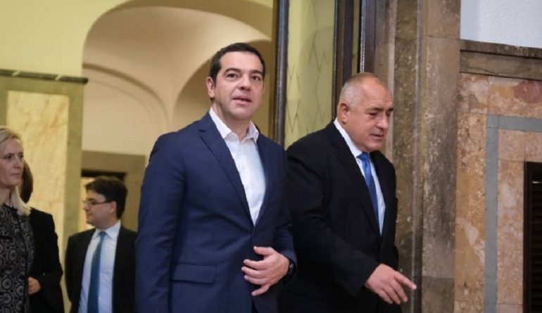 Tsipras MESAZH Shqipërisë: Respektoni të drejtat e minoritetit për anëtarësim në BE