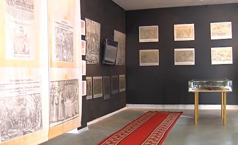 SKËNDERBEU NË PUGLIA/ Ekspozohen shpata dhe përkrenarja e heroit kombëtar (VIDEO)