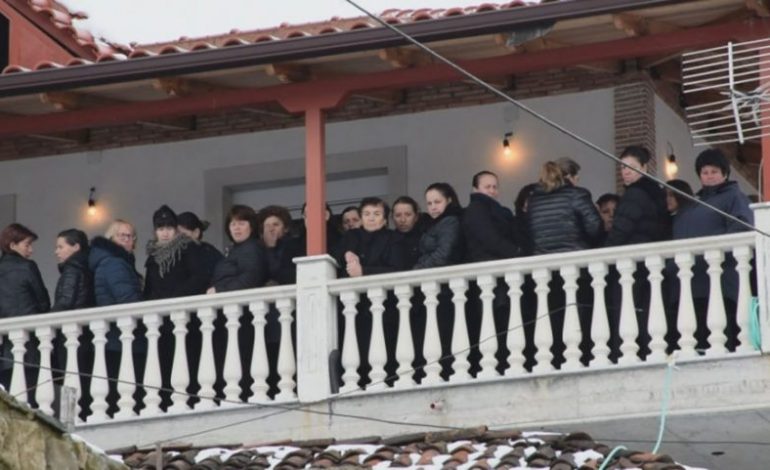 HISTORIA PREKËSE E MËSUESES/ I mbijetoi tumorit, por u vra në aksident (EMRI)