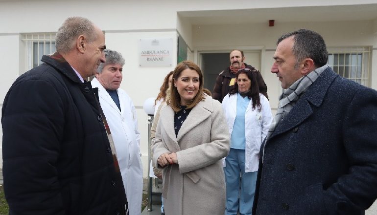 “QENDRA SHËNDETËSORE”/ Manastirliu në fshatrat e Shkodrës: Këtë vit do të investojmë në 100 të reja