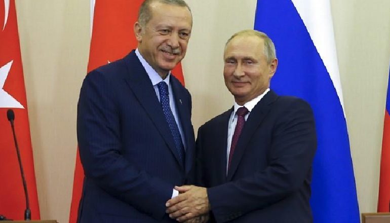 MARRËDHËNIET TURQI-RUSI/ Presidenti Erdogan takim me Putin në Moskë për konfliktin në Siri