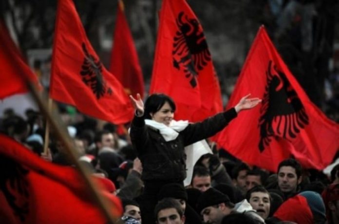 MARRËVESHJA E PRESPËS/ Kotzias: Faktori shqiptar luajti rol kyç në…