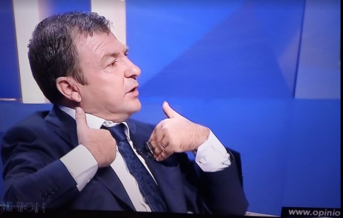 PËRGJIMET/ Vangjush Dako: Abdylajt e kanë mbajtur Sali Berishën në krahë